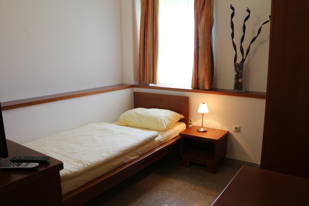 Hotel Checkin Gleisdorf Room photo